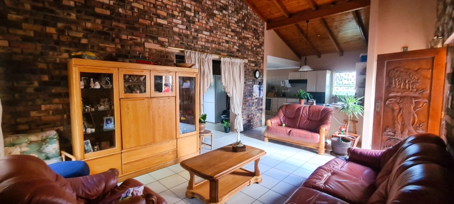 4 Bedroom Property for Sale in C Place Eastern Cape